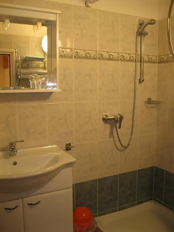 Apartments Lav Poreč Kroatien